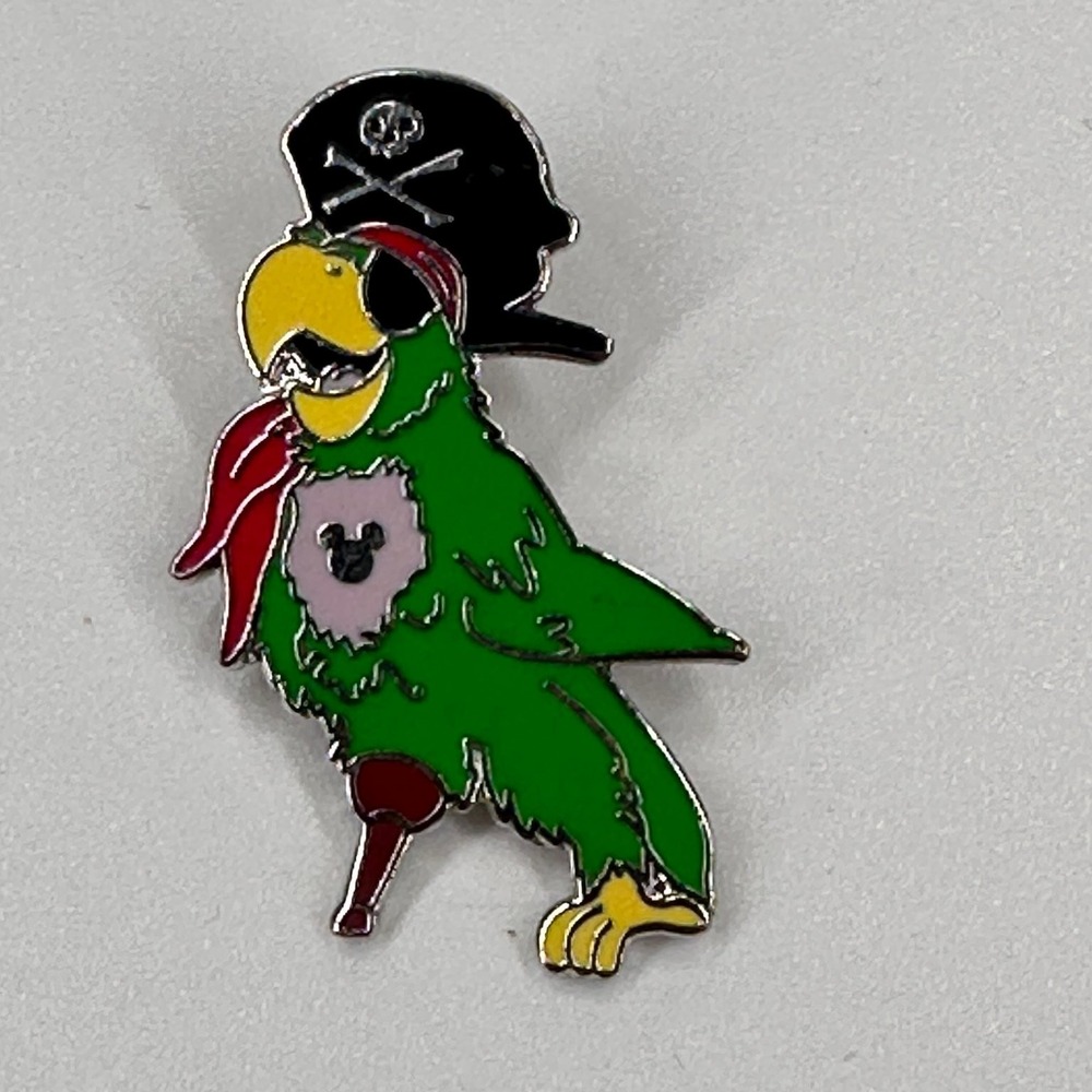 Disney Hidden Mickey Pin BARKER PARROT Pirates ofthe Caribbean PIRATE ICONS Bird